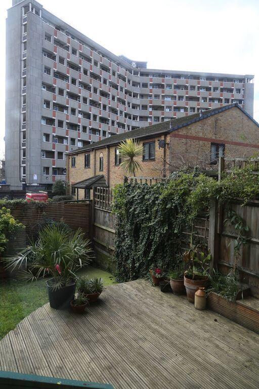 Shoreditch 1 With Garden London Rum bild